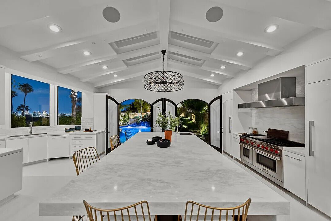 Photo of Kitchen in Beverly Glen