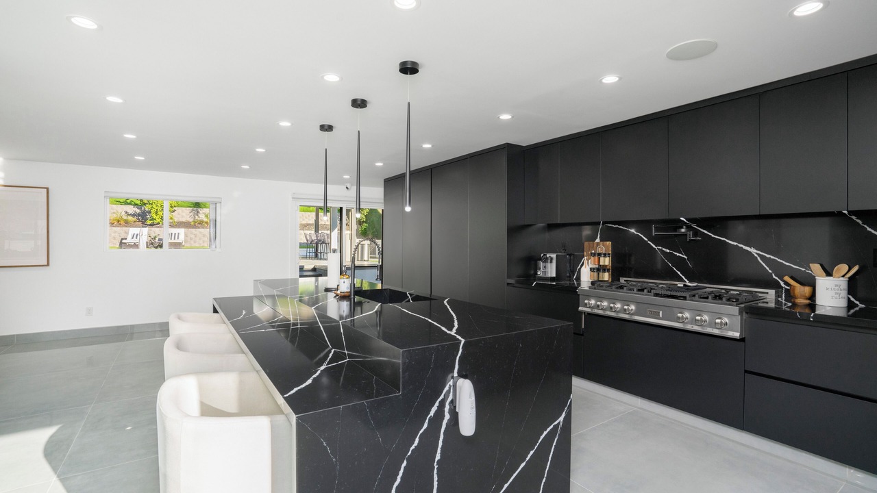 Photo of Kitchen in Woodland Hills