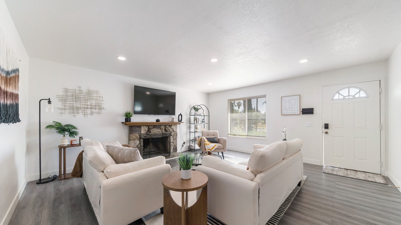 Photo of Livingroom in Rancho Cucamonga