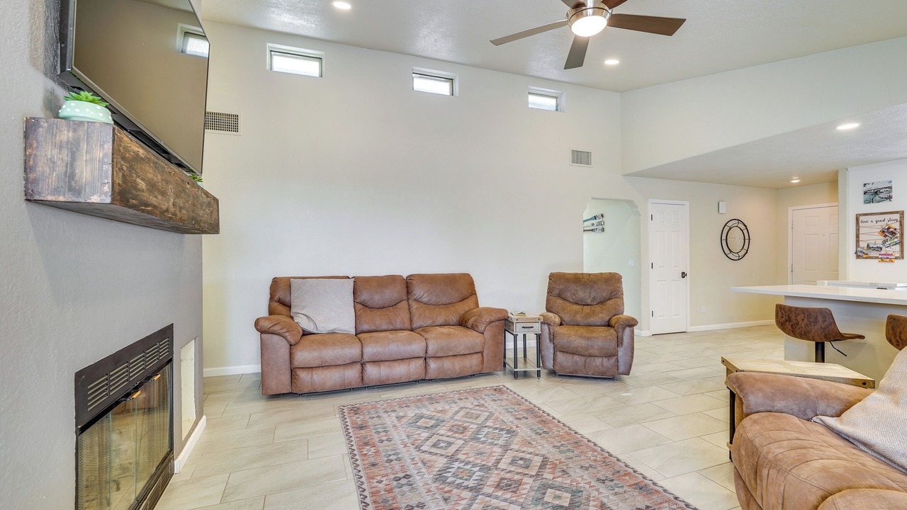 Photo of Livingroom in Havasu Foothill Estates