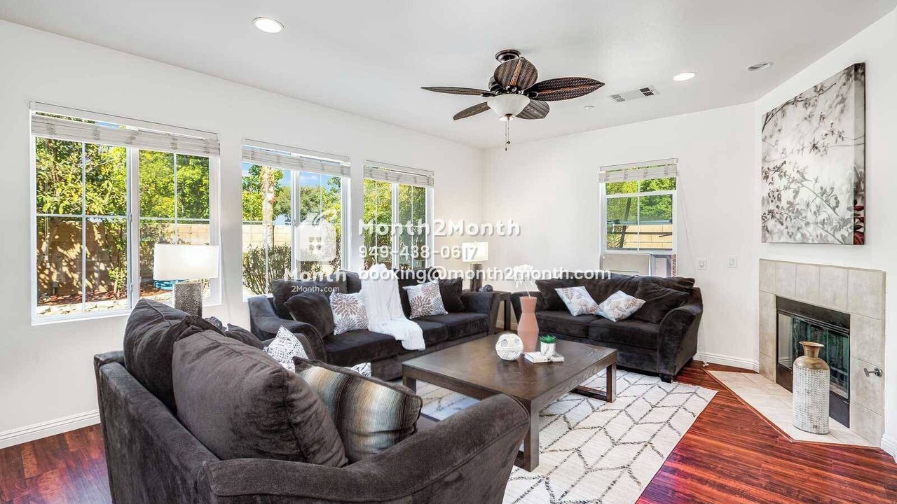 Photo of Livingroom in Southridge Village