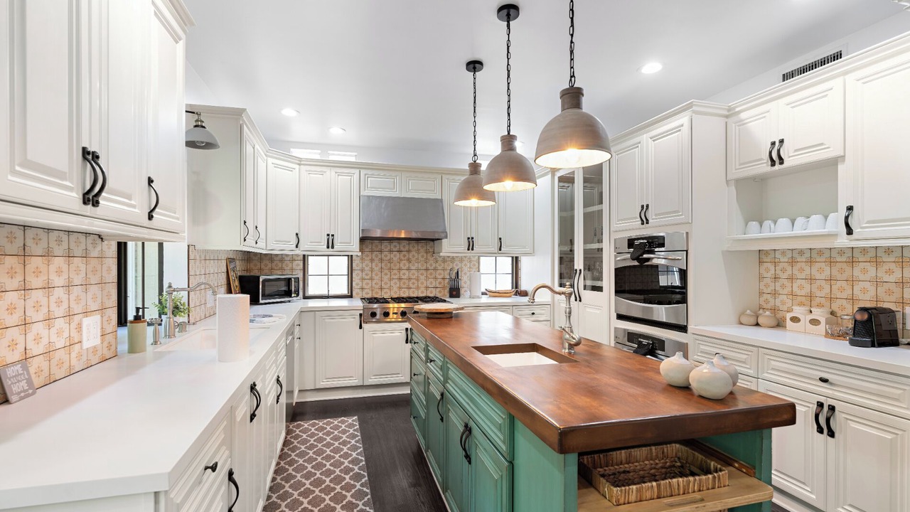 Photo of Kitchen in Beverly Glen