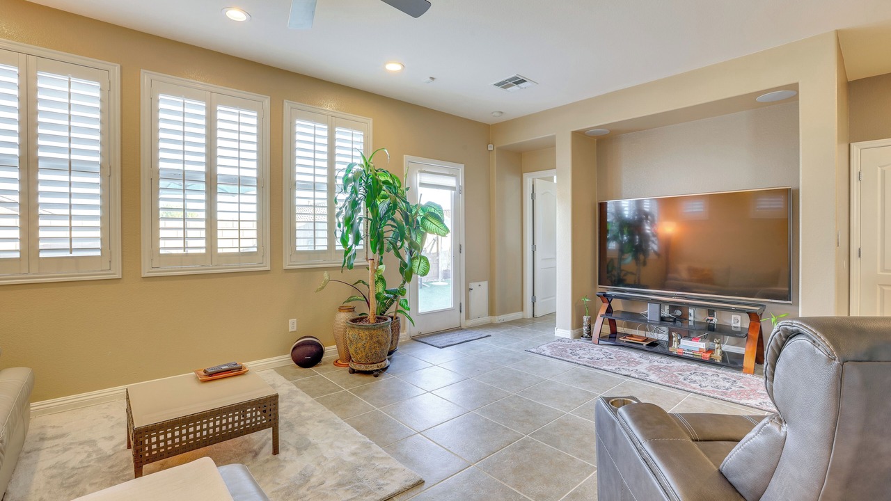 Photo of Livingroom in Pittmann
