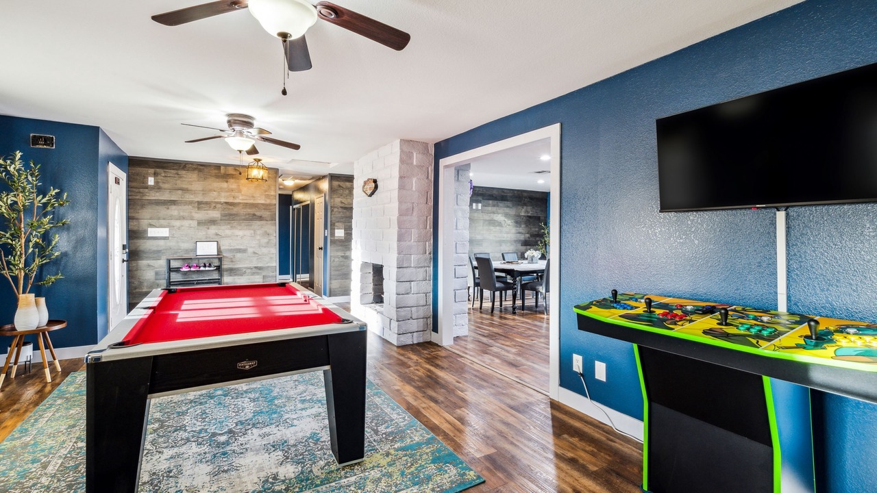 Photo of Livingroom in Foothills