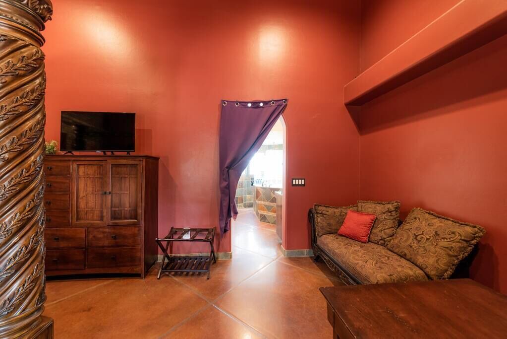 Photo of Livingroom in Drexel Heights