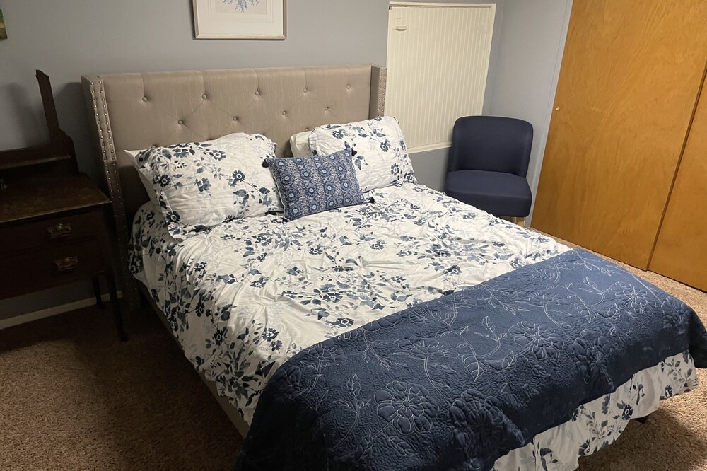 Photo of Bedroom in Lower Avenues