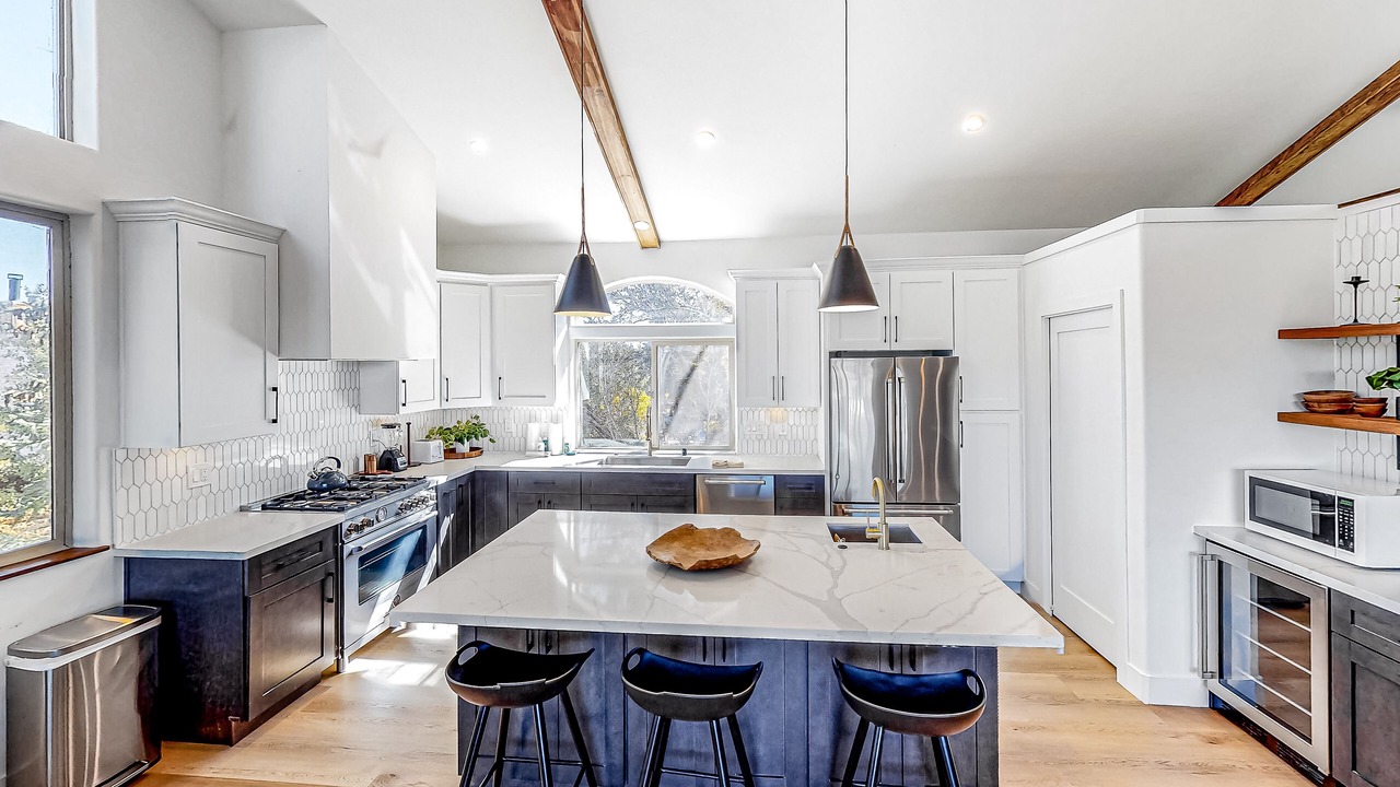 Photo of Kitchen in Castle Glen Estates