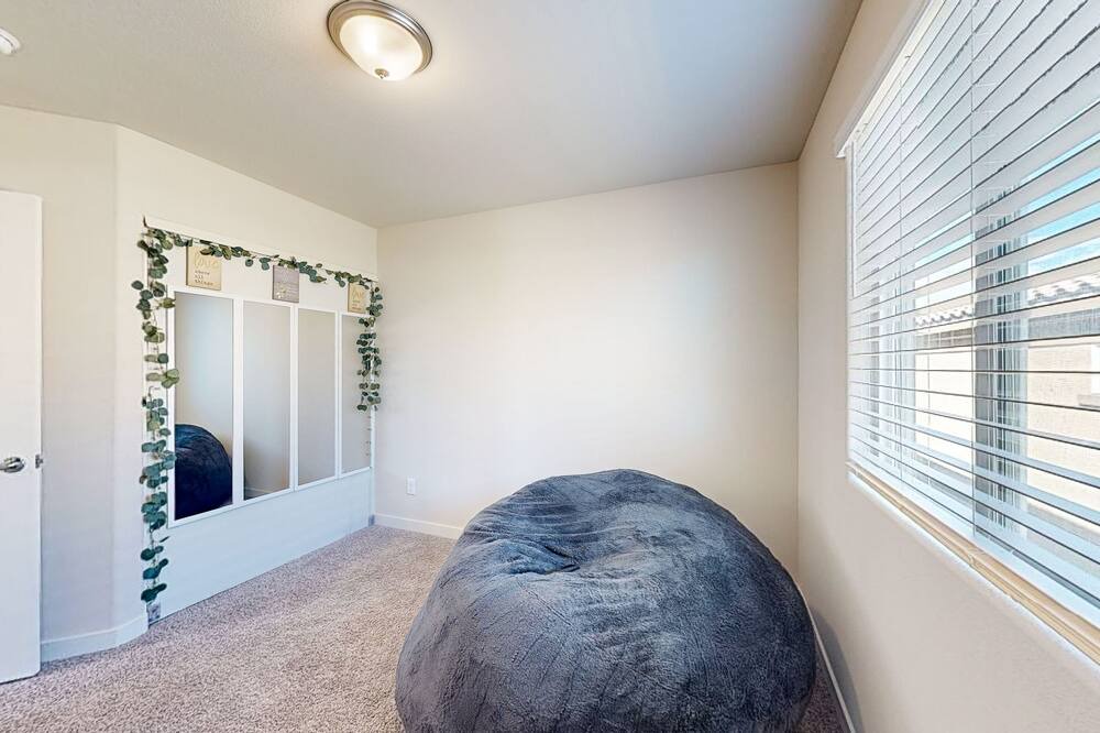 Photo of Others in Centennial Hills