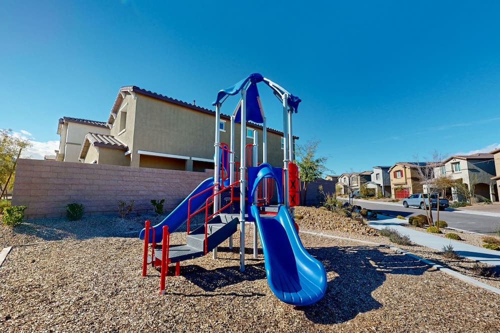 Photo of Others in Centennial Hills