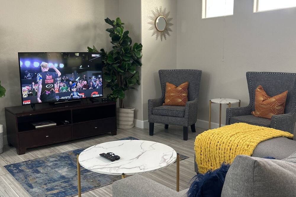 Photo of Livingroom in Summerlin