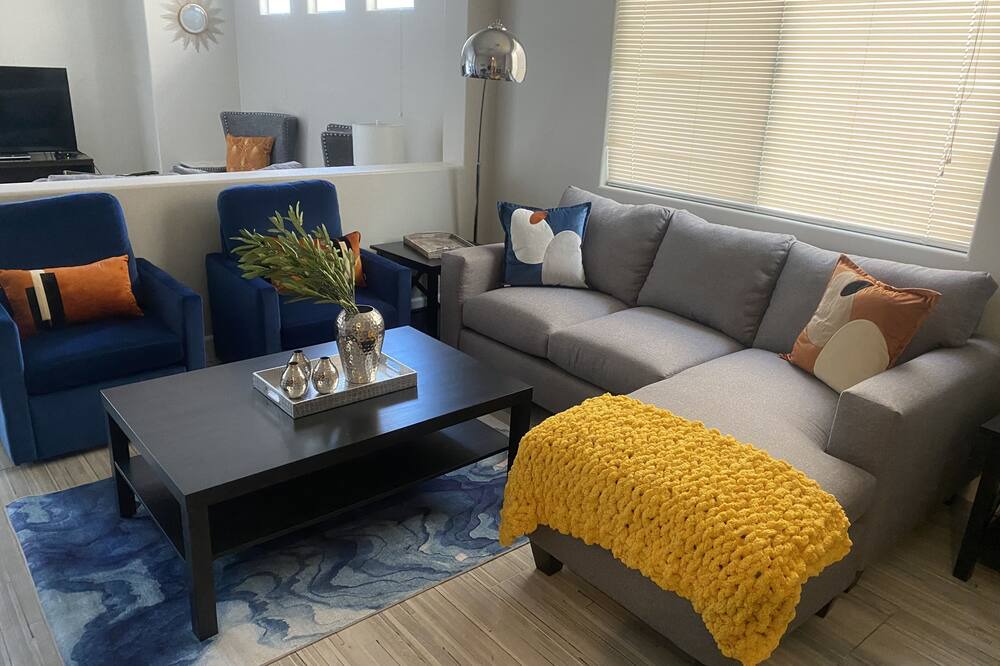 Photo of Livingroom in Summerlin