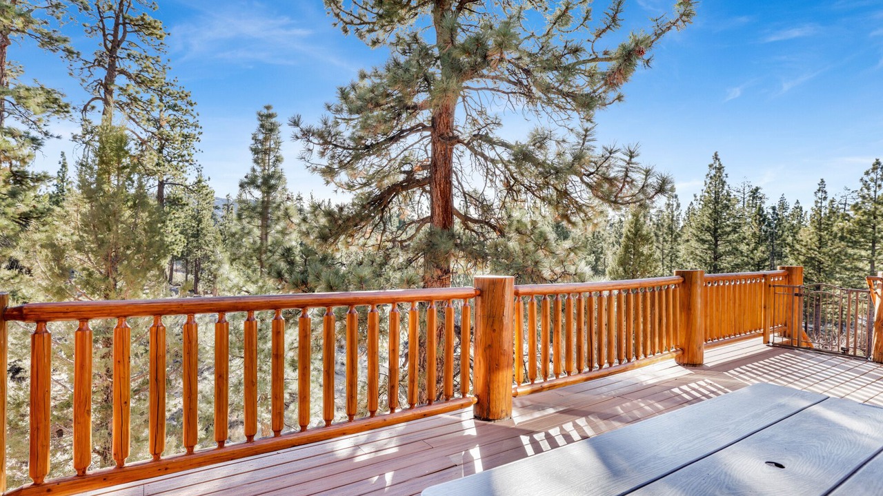Photo of Outdoor in Castle Glen Estates