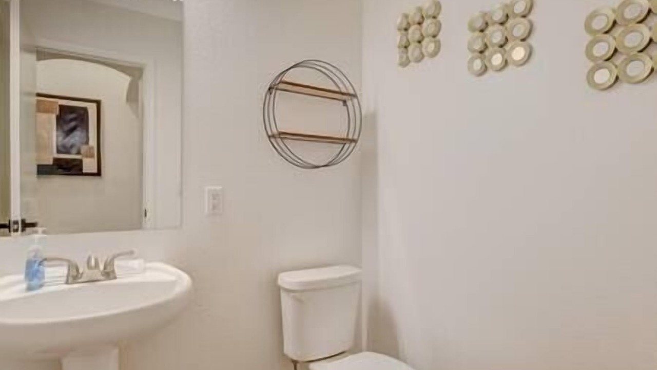 Photo of Bathroom in North Las Vegas
