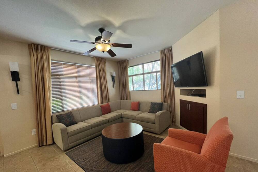 Photo of Livingroom in Spring Valley