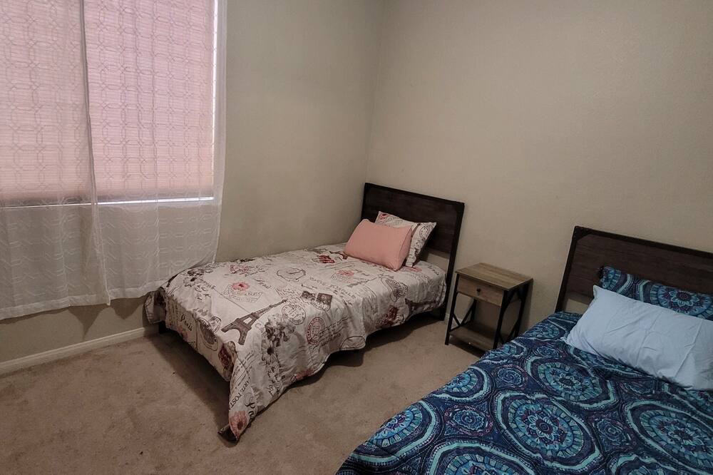 Photo of Bedroom in El Capitan Ranch