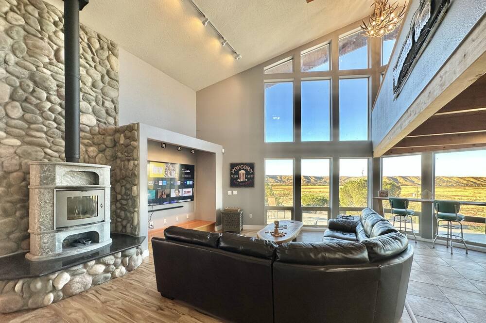 Photo of Livingroom in Patton