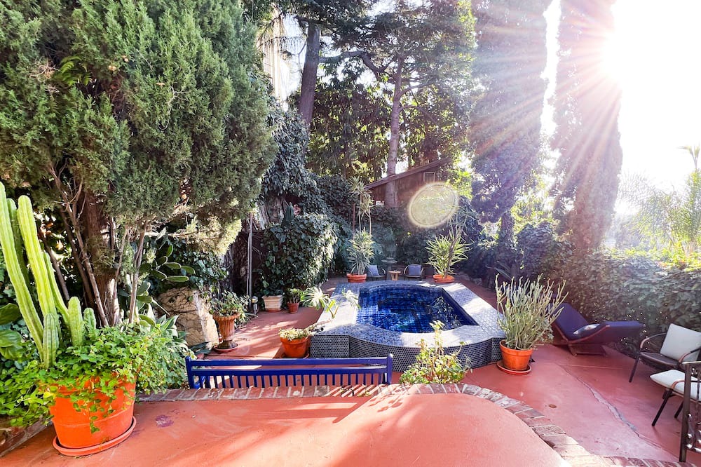Photo of Outdoor in Hollywood