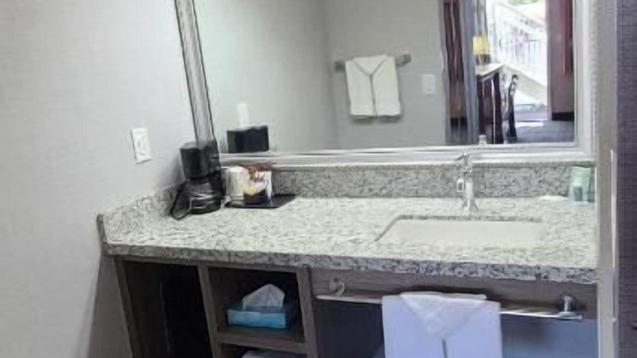 Photo of Bathroom in Lone Pine