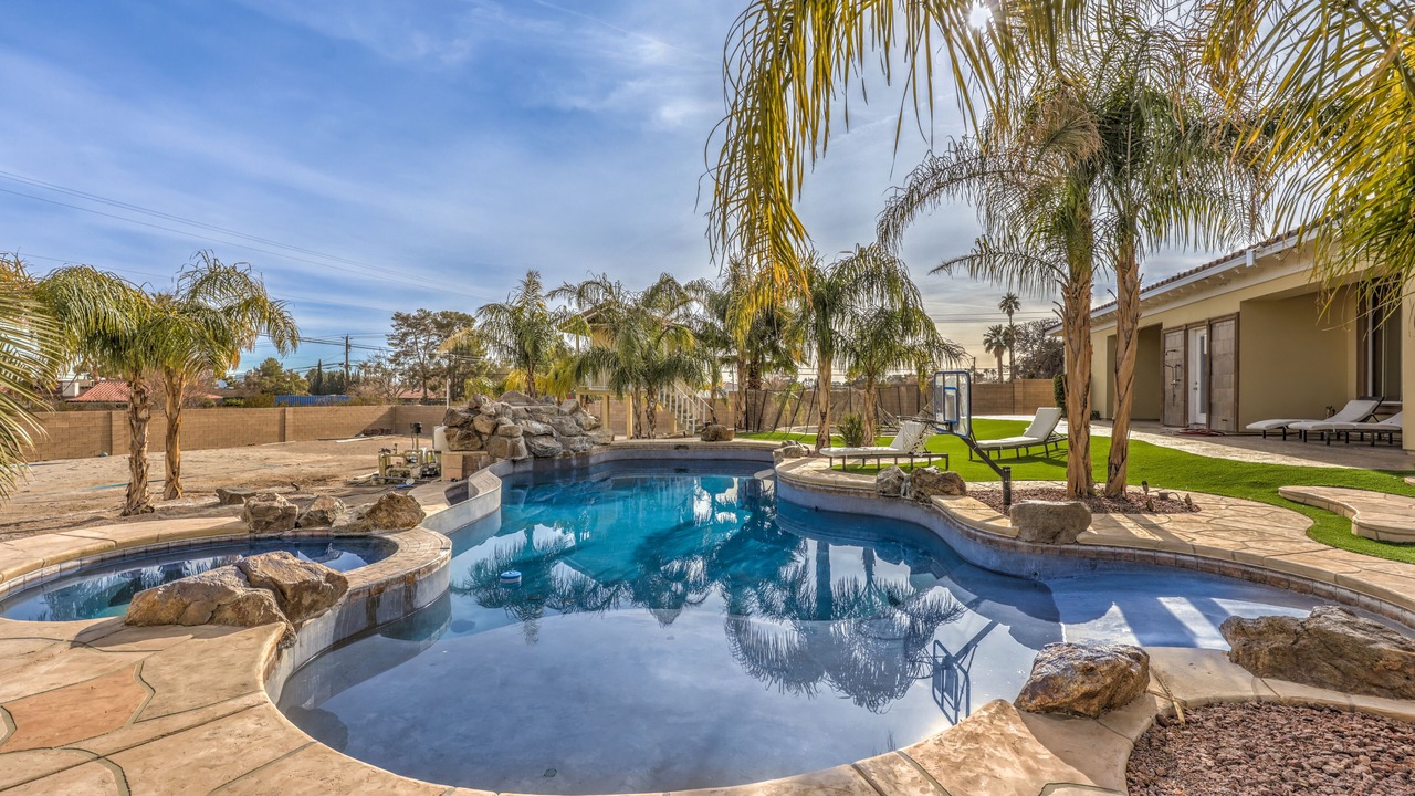 Photo of Outdoor in Spring Valley