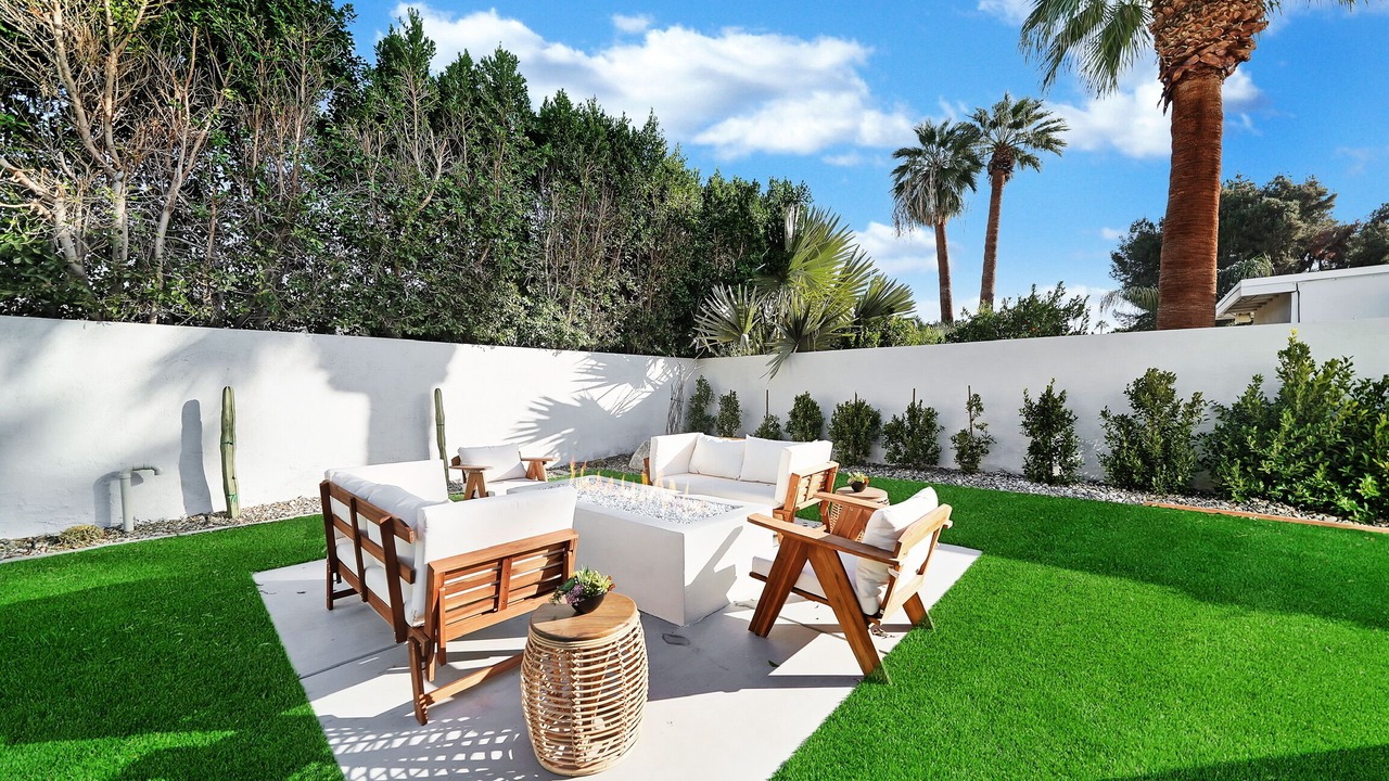 Photo of Outdoor in Tahquitz River Estates