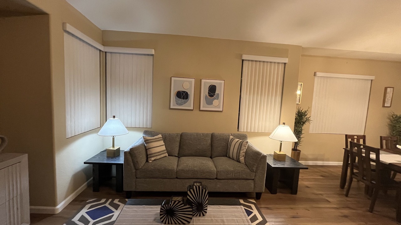 Photo of Livingroom in Summerlin