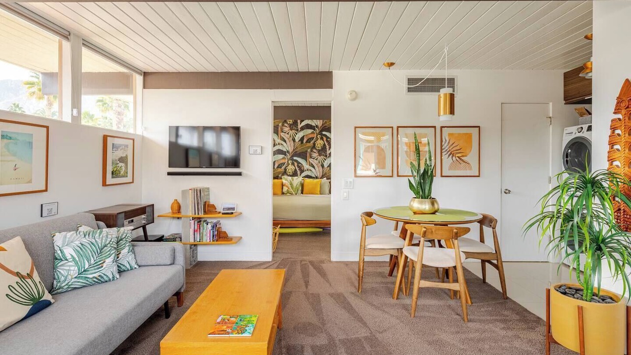 Photo of Livingroom in Twin Palms