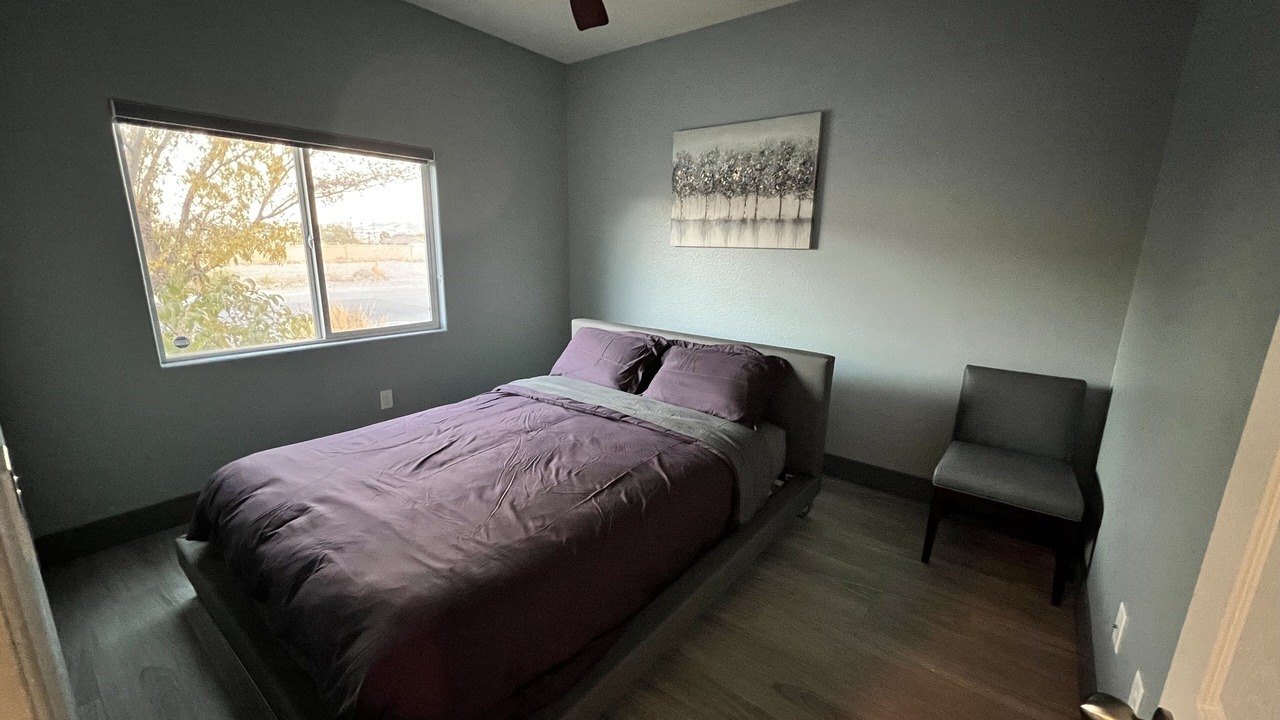 Photo of Bedroom in Enterprise