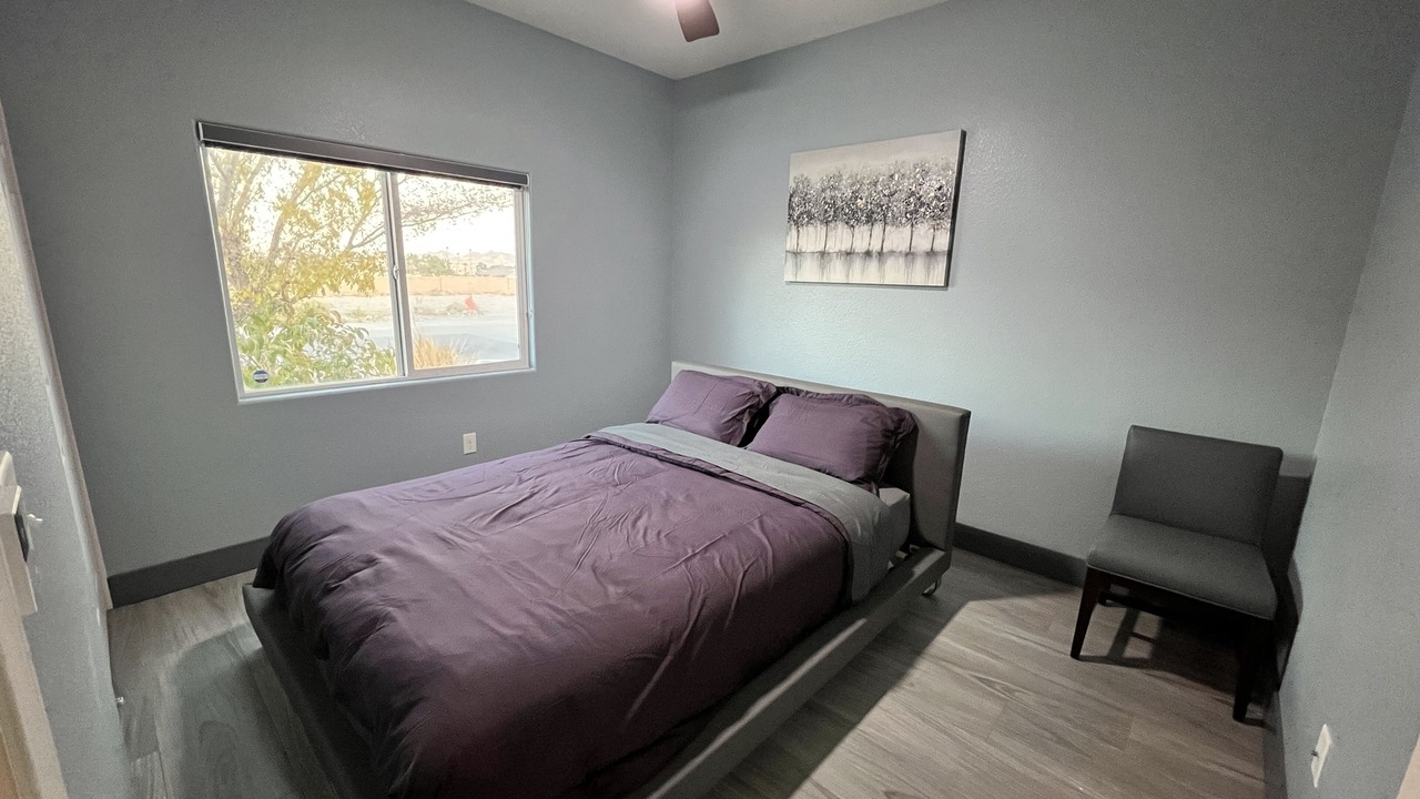 Photo of Bedroom in Enterprise