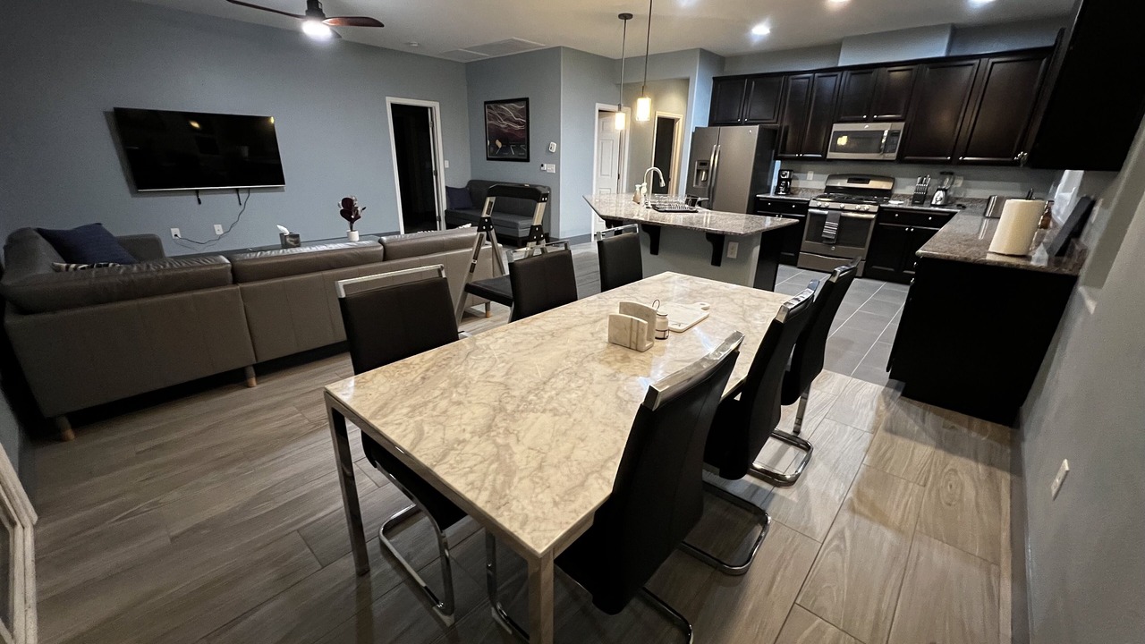 Photo of Livingroom in Enterprise