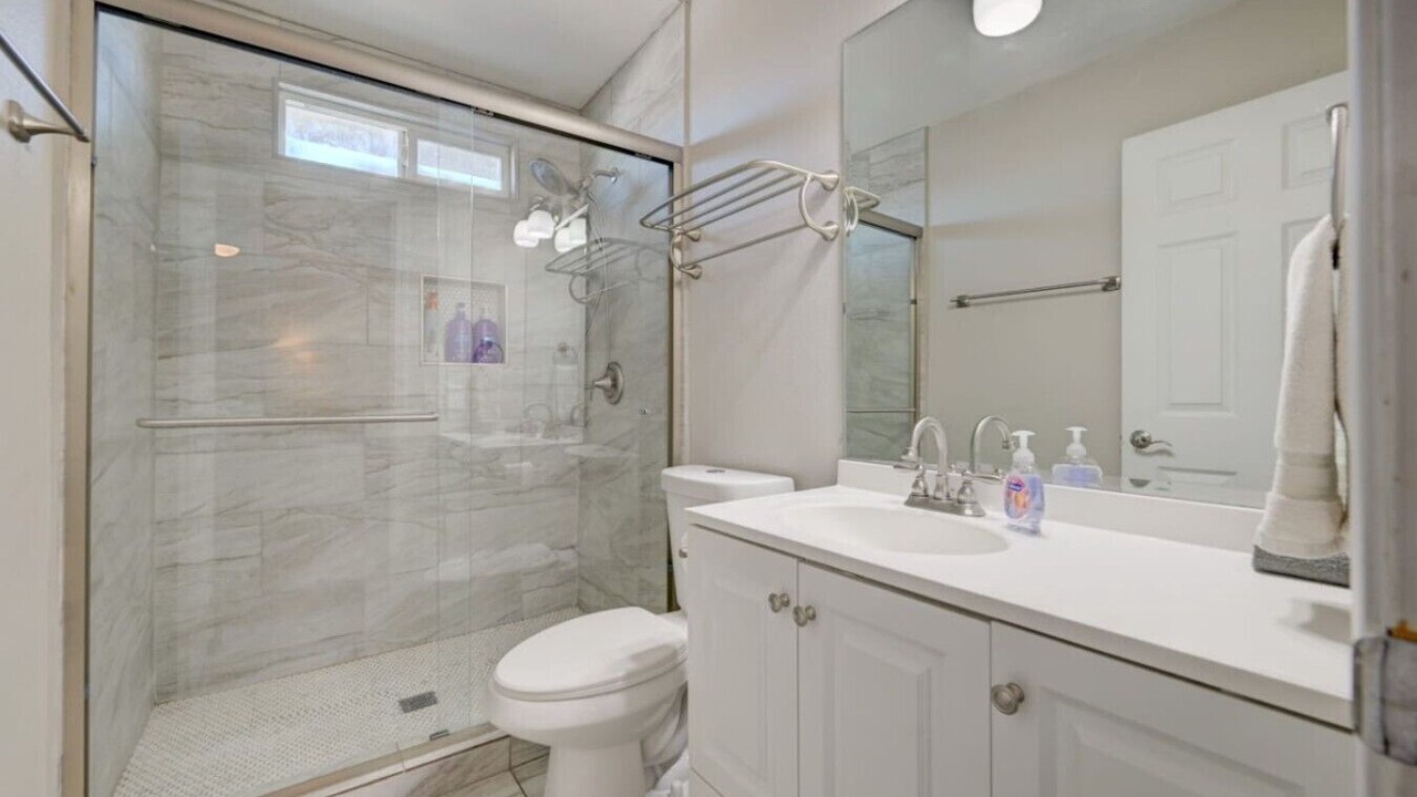 Photo of Bathroom in Paradise