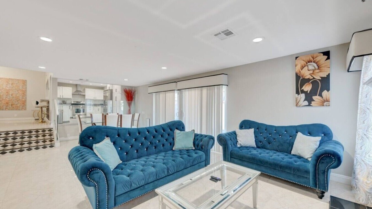 Photo of Livingroom in Paradise