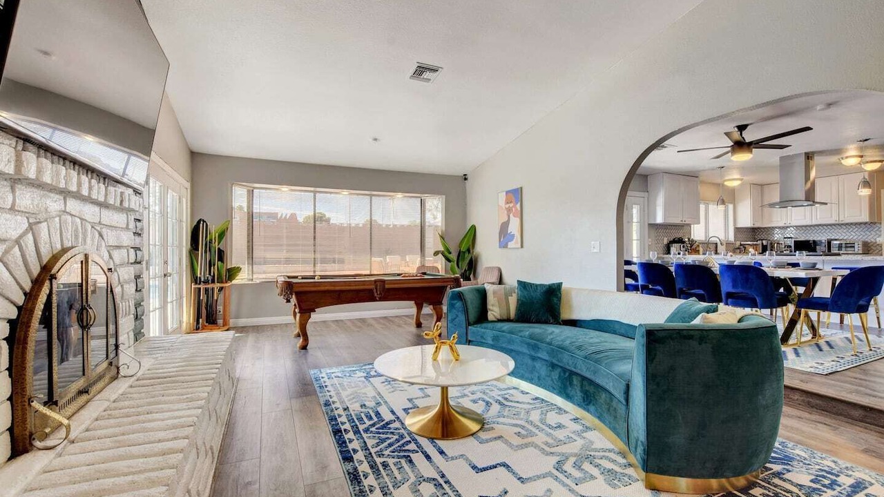 Photo of Livingroom in Spring Valley