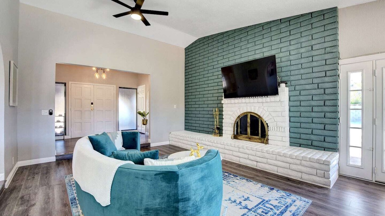 Photo of Livingroom in Spring Valley