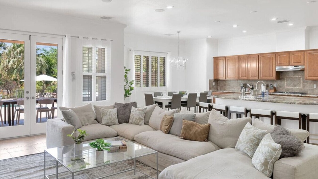 Photo of Livingroom in Desert Hot Springs