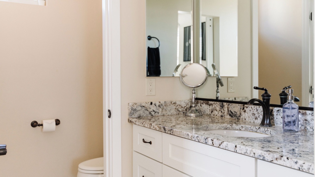 Photo of Bathroom in Cottonwood