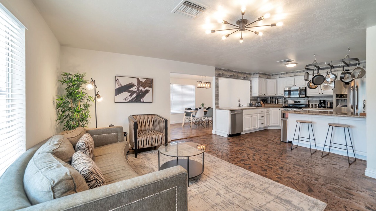 Photo of Livingroom in Chinatown
