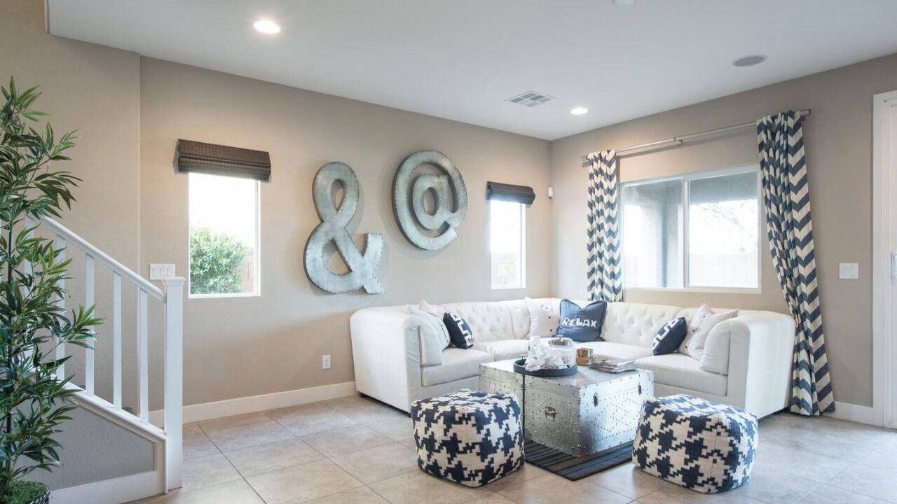 Photo of Livingroom in Spring Valley