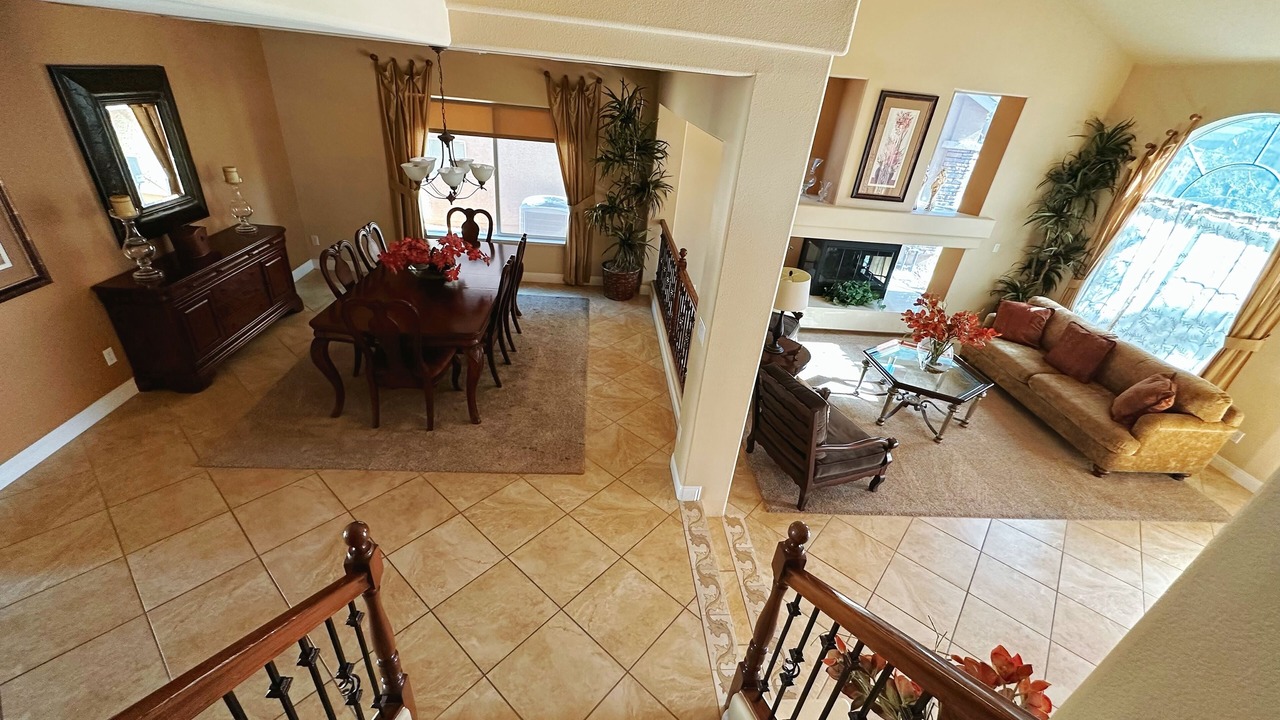 Photo of Livingroom in Enterprise