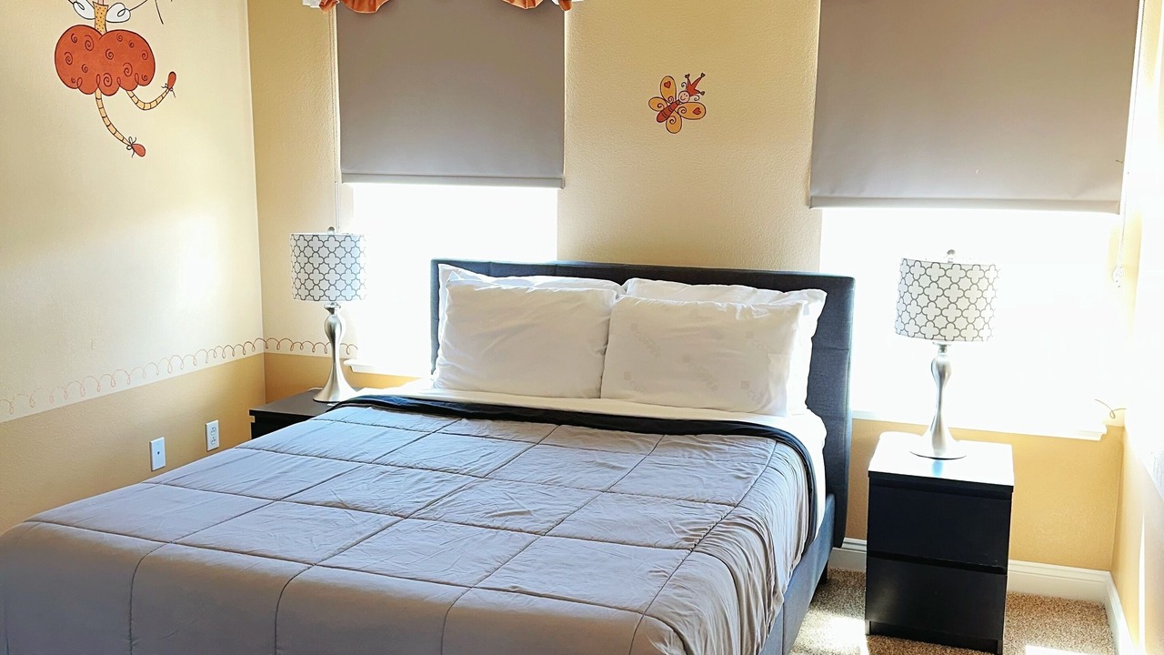 Photo of Bedroom in Enterprise