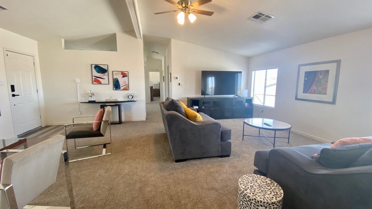 Photo of Livingroom in Meadview