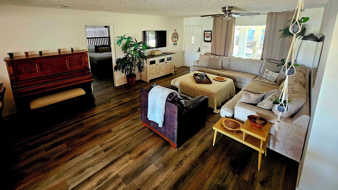 Photo of Livingroom in Bullhead City
