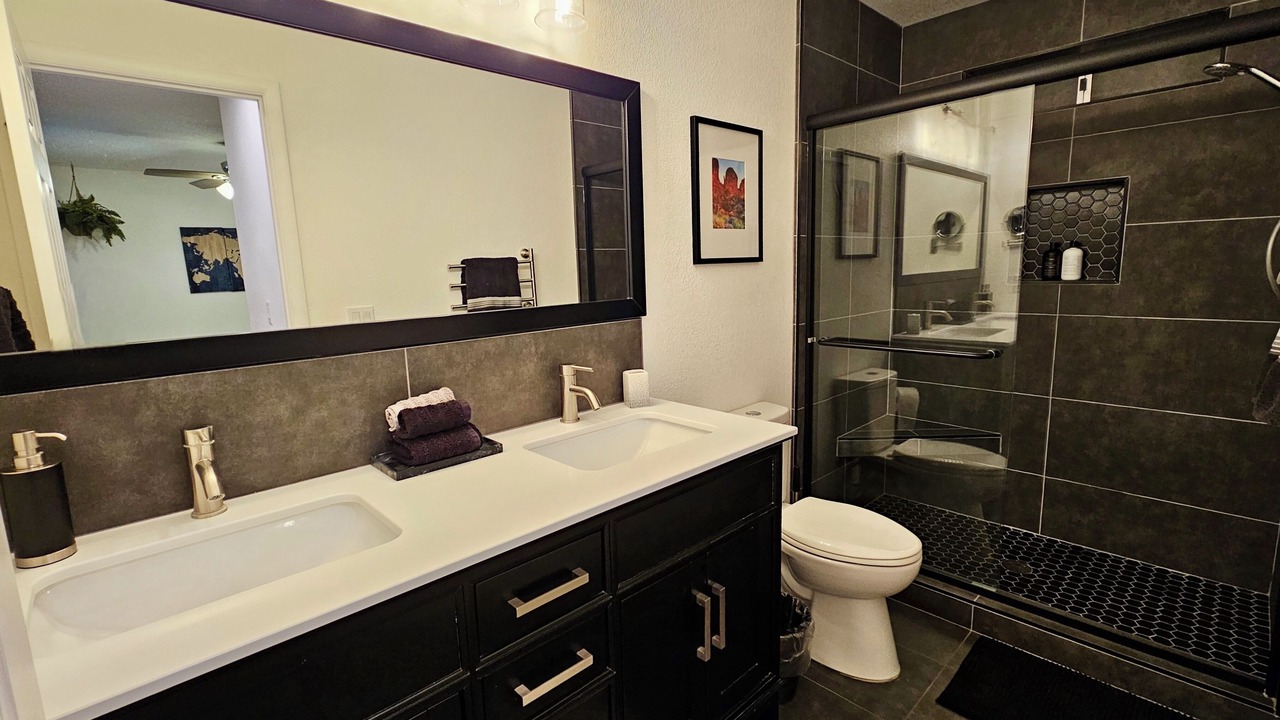 Photo of Bathroom in Bullhead City