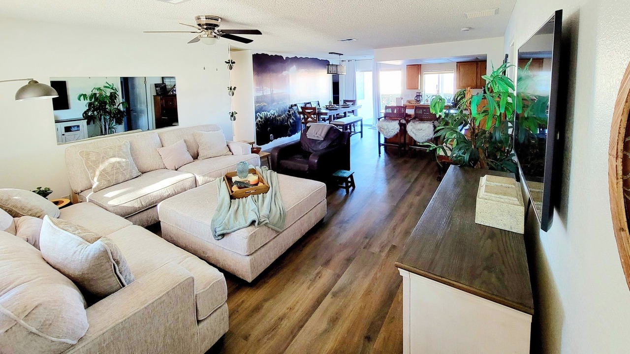 Photo of Livingroom in Bullhead City