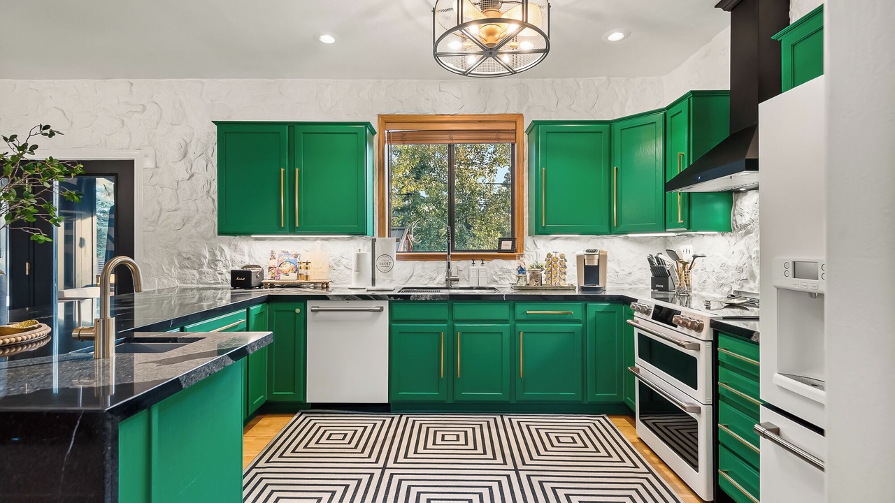 Photo of Kitchen in Munds Park