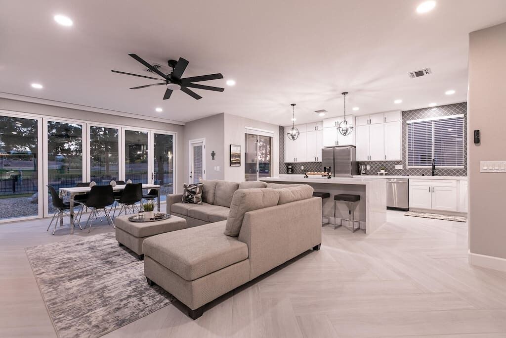 Photo of Livingroom in Sun City MacDonald Ranch