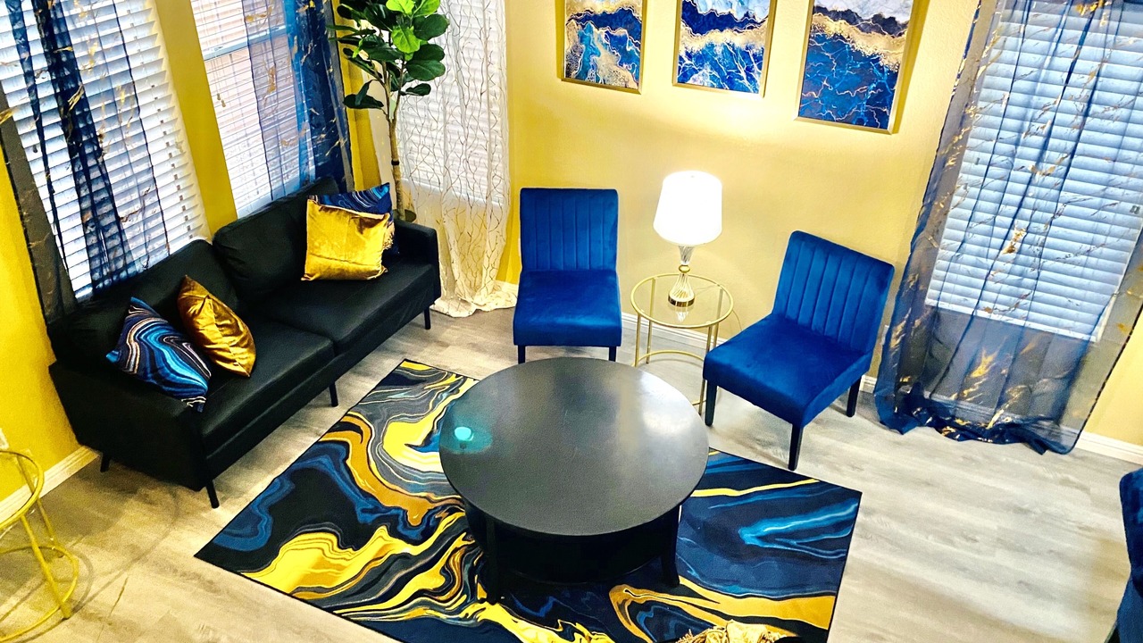 Photo of Livingroom in MacDonald Ranch