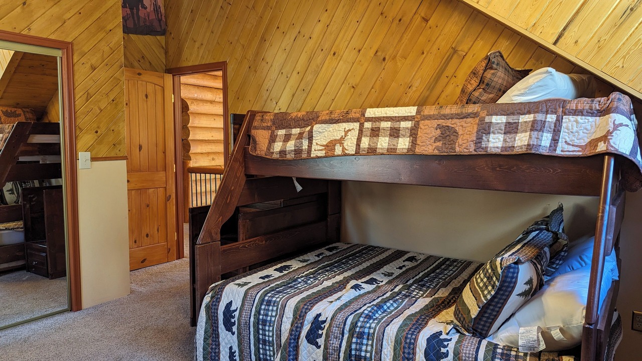 Photo of Bedroom in Mount Charleston