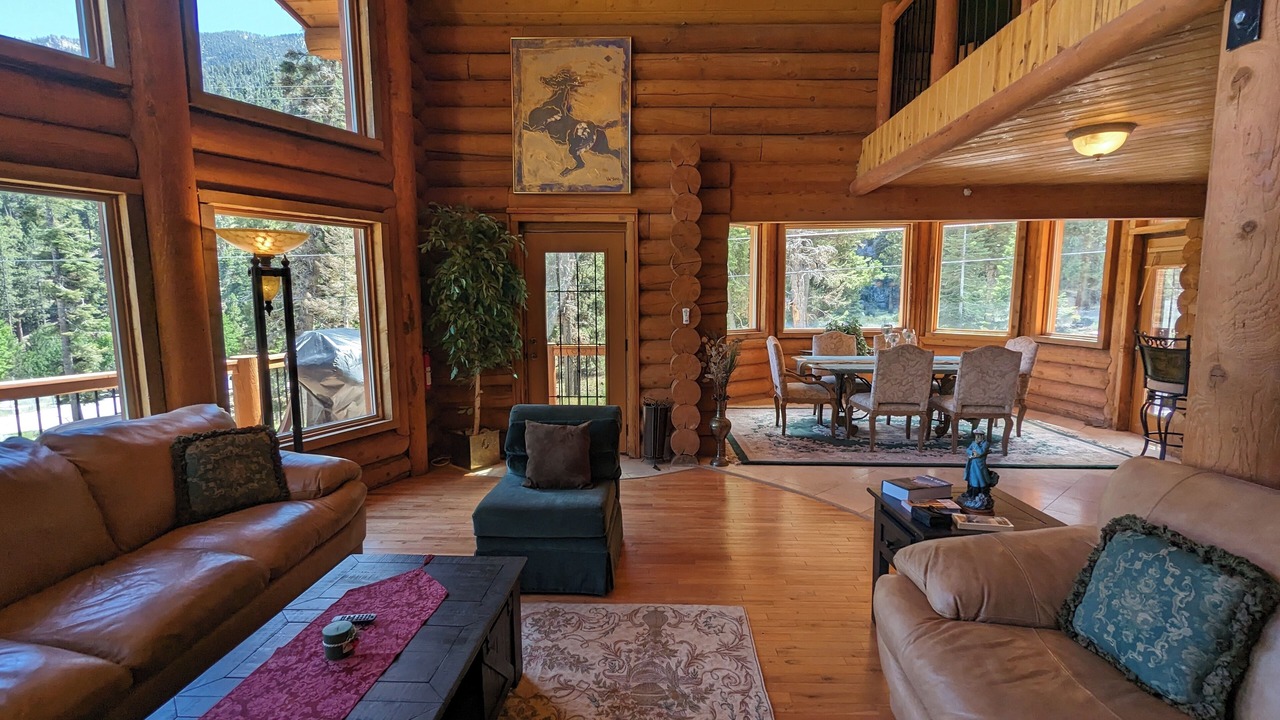 Photo of Livingroom in Mount Charleston