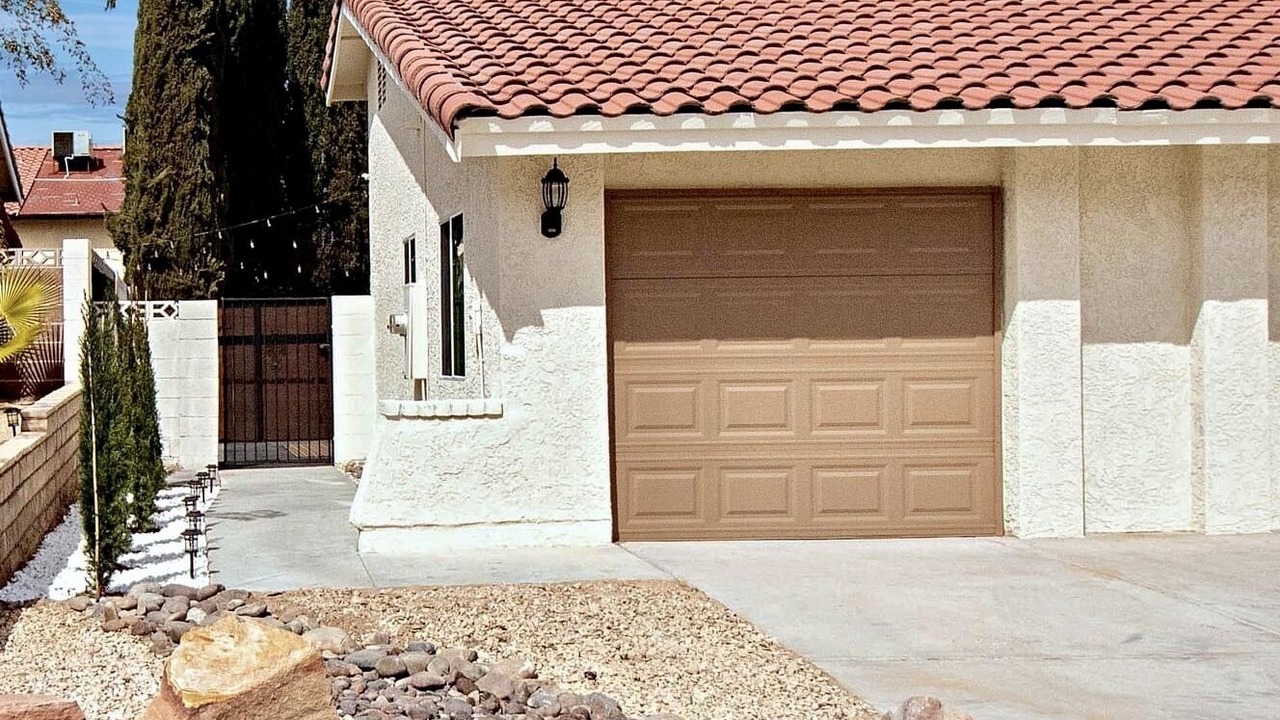 Photo of Others in Canyon Gate