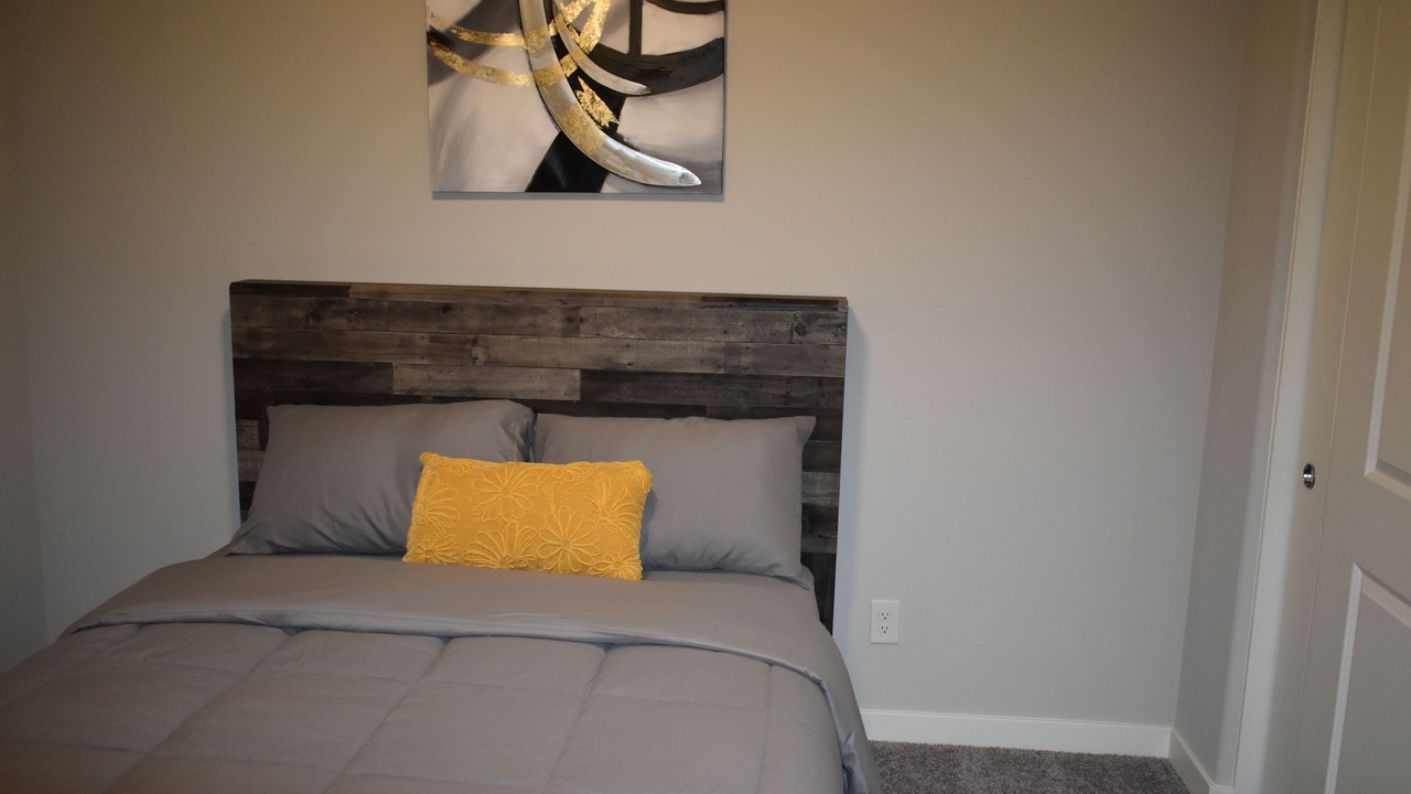Photo of Bedroom in Enterprise